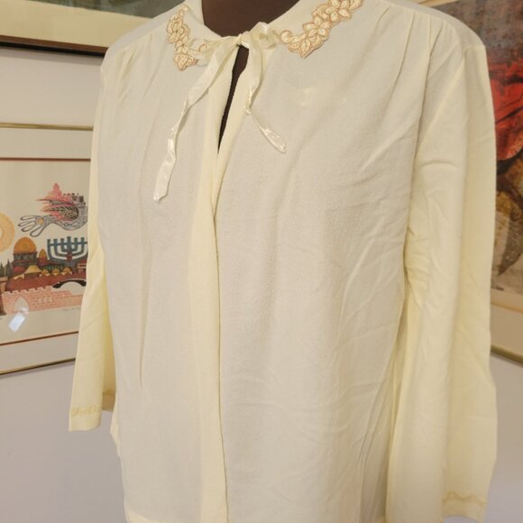 Vintage Brushed Nylon Cream bed Jacket - Picture 2 of 4